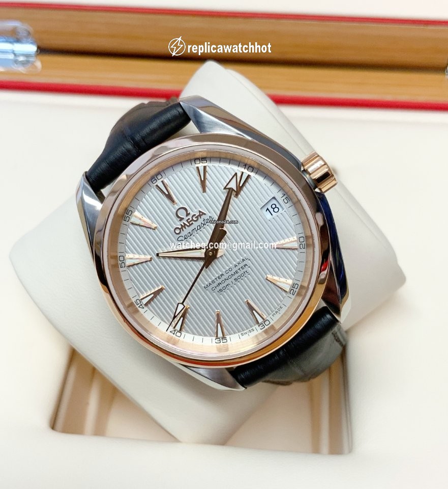 Omega Seamaster Aqua Terra Mens watch Unisex Automatic Gold Steel 231.23.39.21.02.001 2