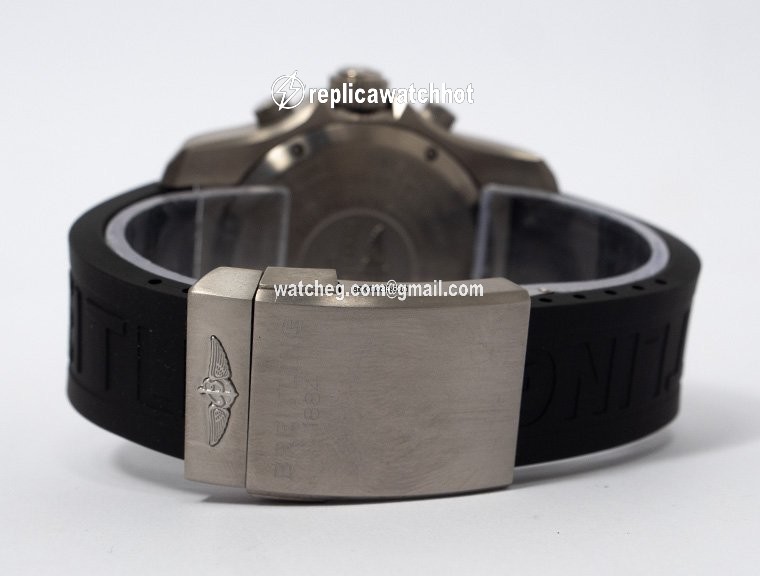 Breitling Cockpit B50 Mens watch Unisex Quartz Titanium EB501019 C904 2