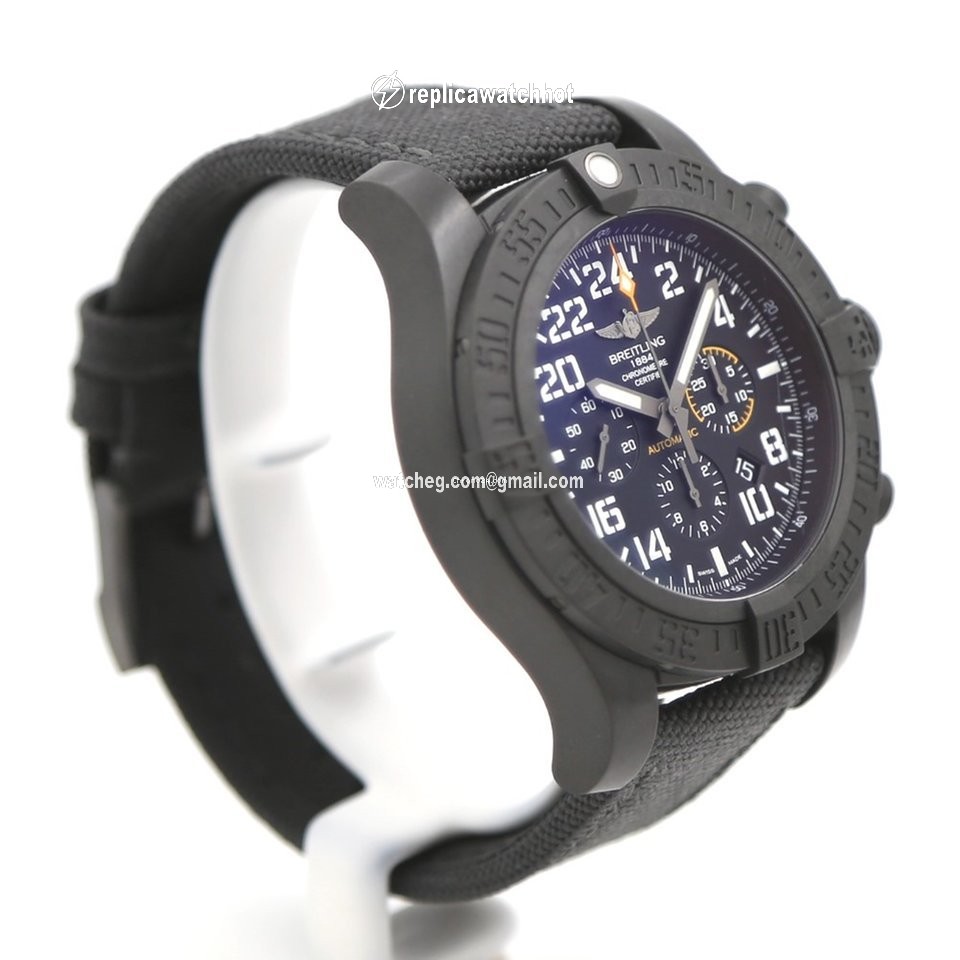 Breitling Avenger Hurricane Mens watch Unisex Automatic XB1210E41B1W1 2