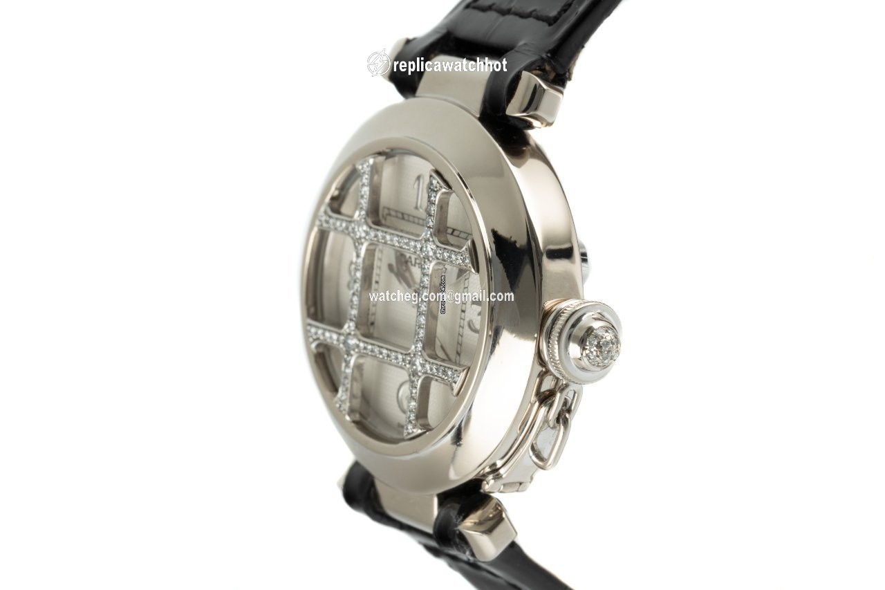 Cartier Pasha Womens watch Automatic White gold 2400 2
