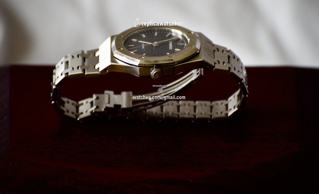 Audemars Piguet Royal Oak Mens watch Unisex Automatic Steel 14790ST l 2