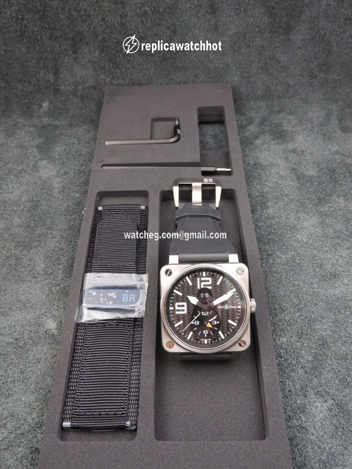 Bell & Ross BR 03-51 GMT Mens watch Unisex Automatic Titanium BR03-51GMT 2