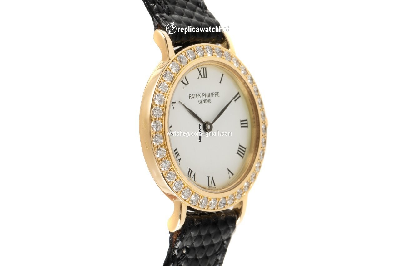 Patek Philippe Calatrava Womens watch Quartz Yellow gold 4820 2