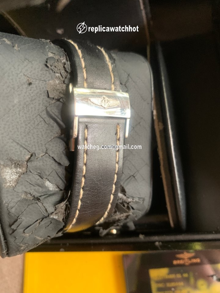 Breitling Navitimer 01 (46 MM) Mens watch Unisex Automatic Steel AB012721 BD09 441X A20BA.1 2