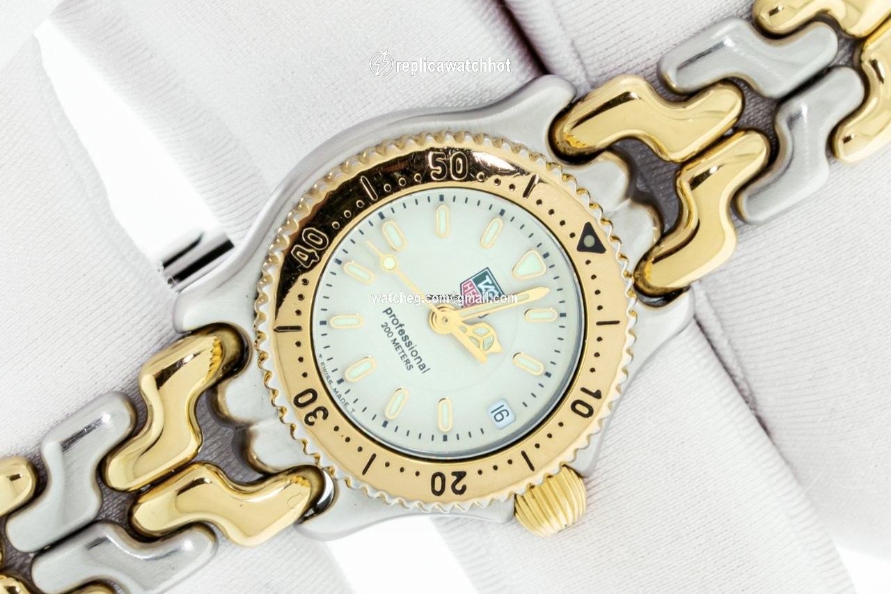 TAG Heuer Womens watch Quartz Steel Tag Heuer Professional 2
