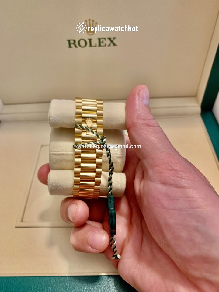 Rolex Day-Date 36 Mens watch Unisex Yellow gold Automatic 128348RBR 2