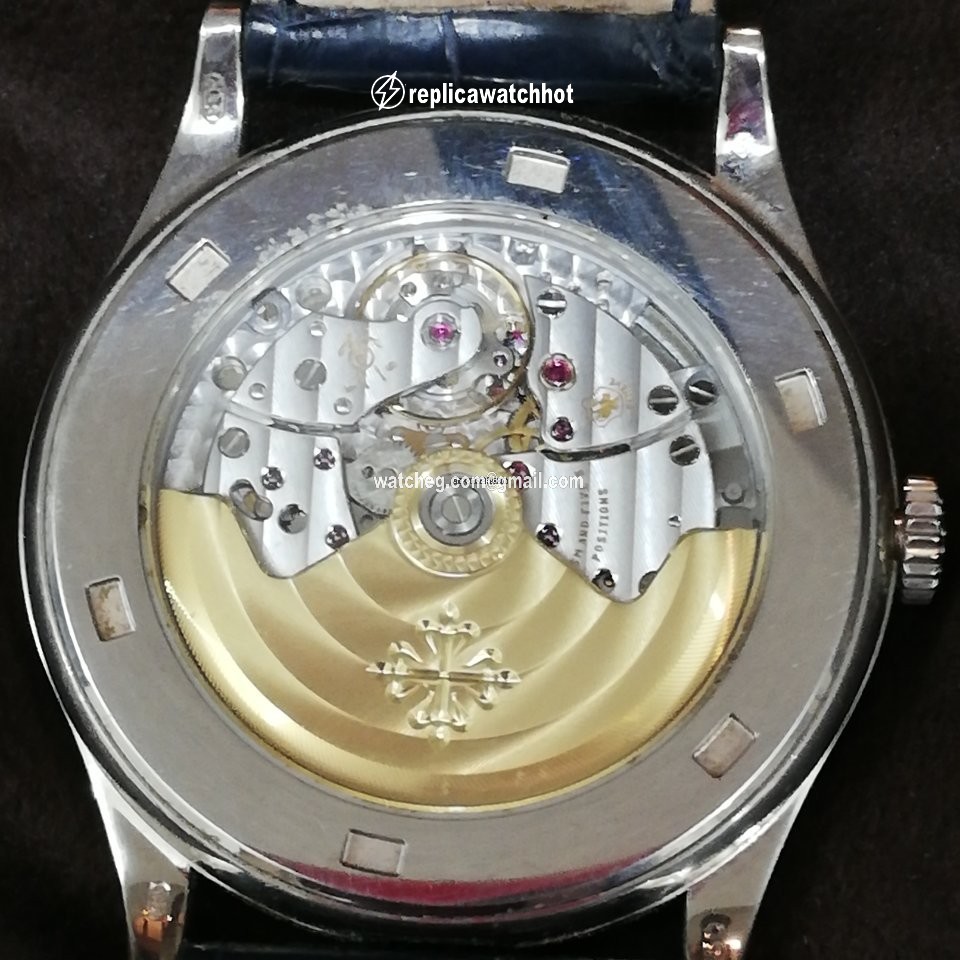 Patek Philippe Calatrava Mens watch Unisex Automatic White gold 5296G-001 2