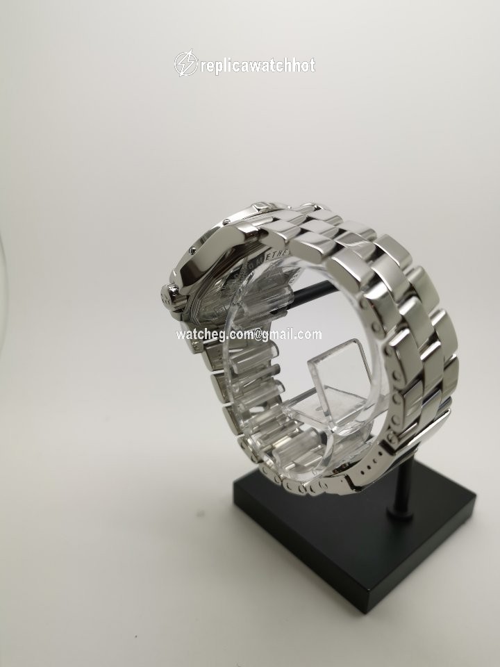 Breitling Colt Automatic Mens watch Unisex Automatic Steel A1738011 2