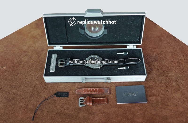 U-Boat U-42 Automatic Titanium 6157. 2