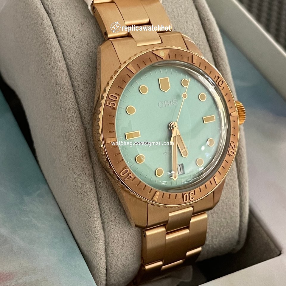 Oris Divers Sixty Five Mens watch Unisex Automatic Bronze 01 733 7771 3157 07 8 19 15 2