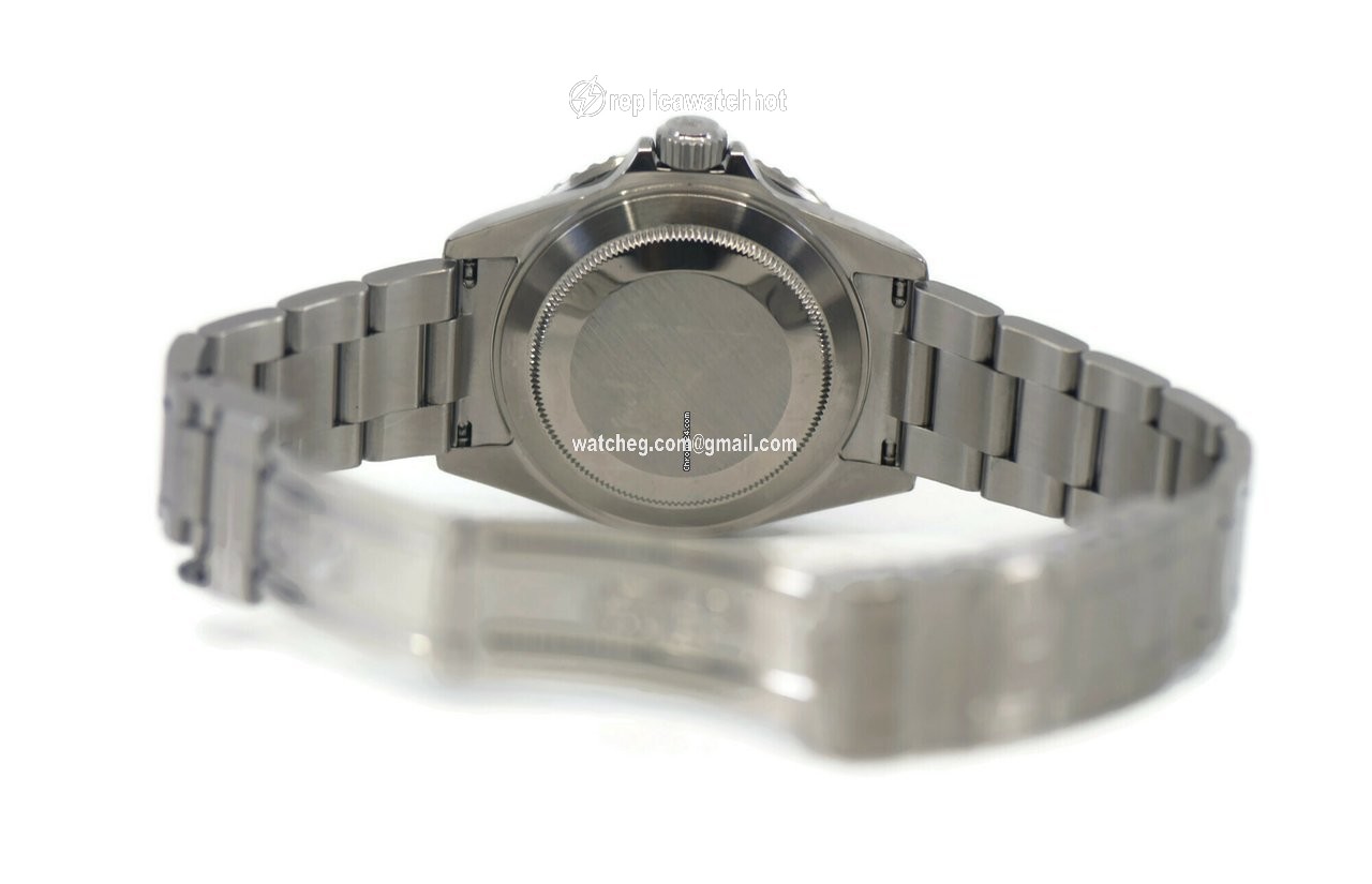 Rolex Submariner Date Mens watch Unisex Steel Automatic 16610T LV 2