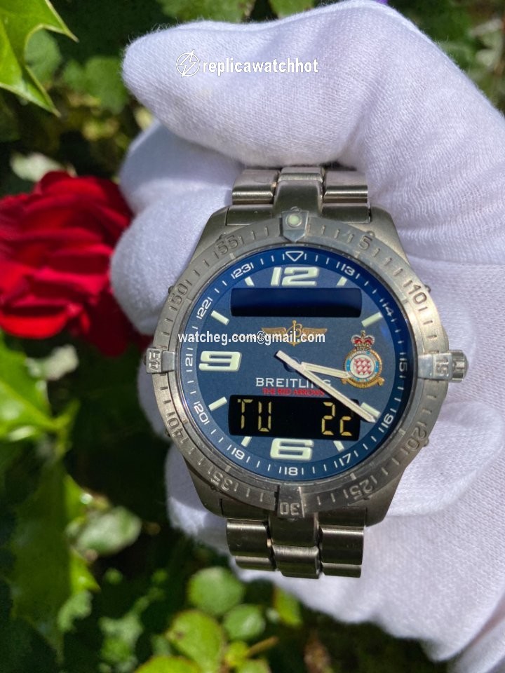 Breitling Aerospace Mens watch Unisex Quartz Titanium E75362 2