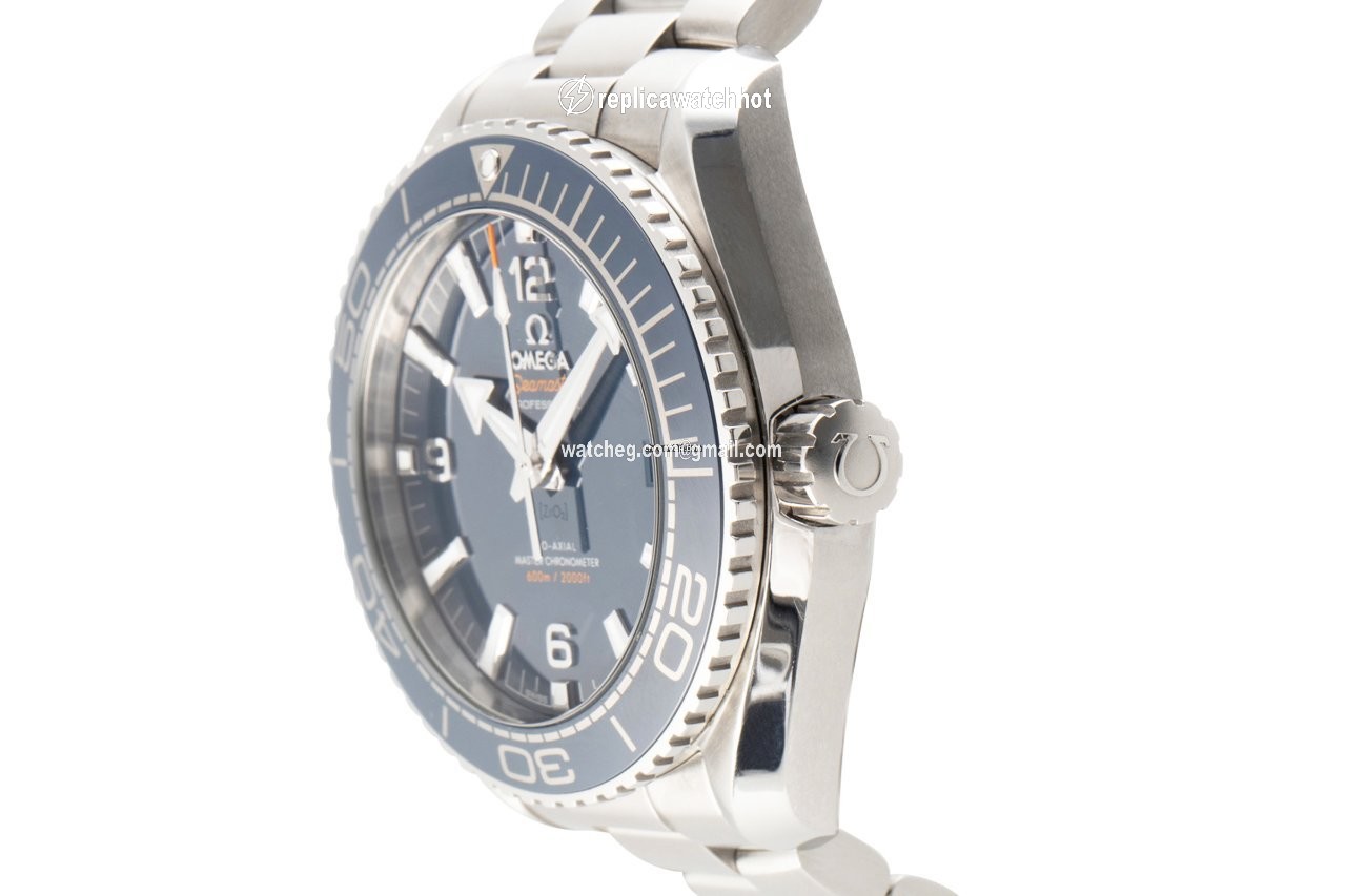 Omega Seamaster Planet Ocean Mens watch Unisex Automatic Steel 215.30.44.21.03.001 2