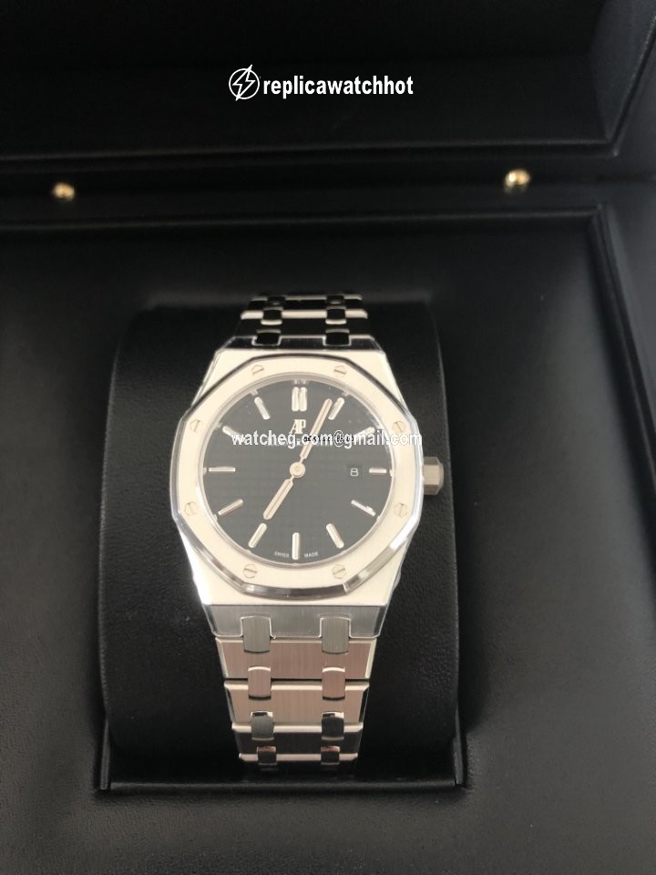 Audemars Piguet Royal Oak Lady Womens watch Quartz Steel 67650ST.OO.1261ST.01 2
