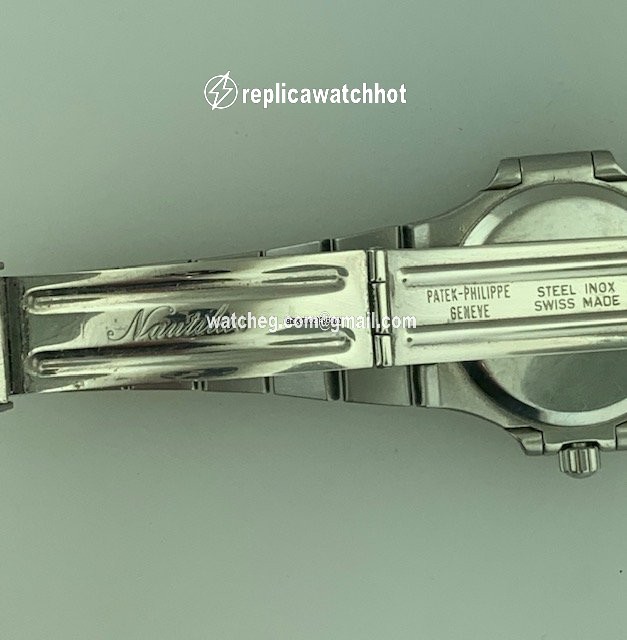 Patek Philippe Nautilus Womens watch Quartz Steel 4700 1A 2