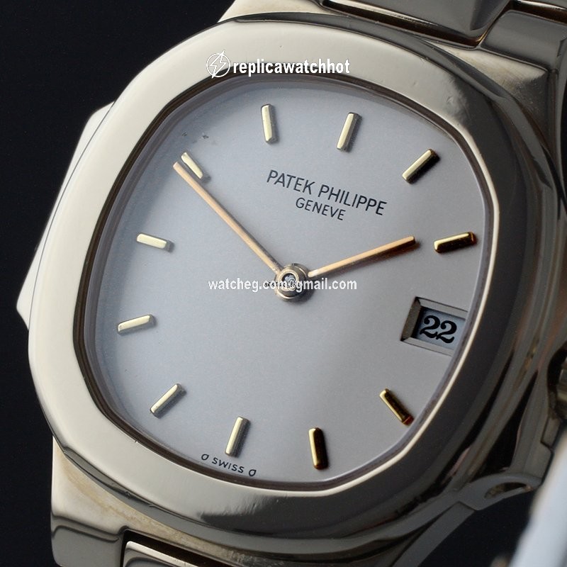 Patek Philippe Nautilus Womens watch Quartz Yellow gold 4700 051J 2