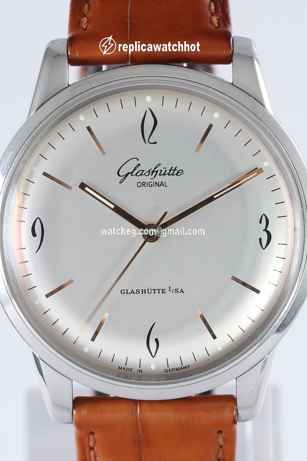 Glashtte Original Sixties Mens watch Unisex Automatic Steel 39-52-01-02-04 2