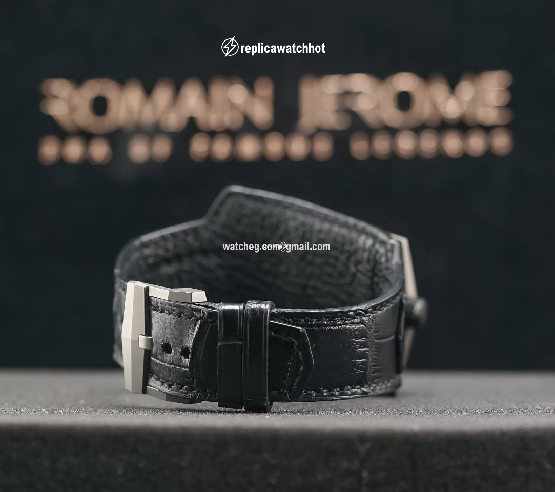 Romain Jerome Moon-DNA Mens watch Unisex Automatic Carbon RJ.M.AU.SC.003.01 2