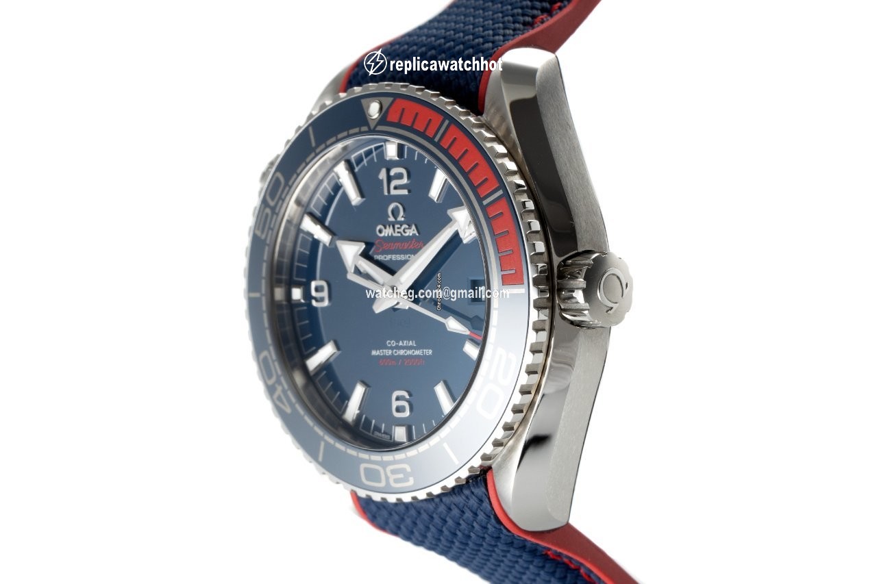Omega Seamaster Planet Ocean Mens watch Unisex Automatic Steel 522.32.44.21.03.001 2