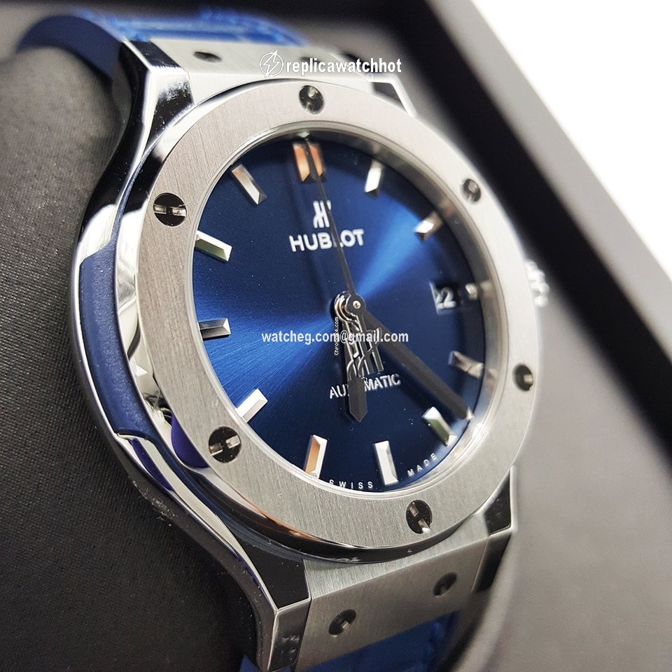 Hublot Classic Fusion Blue Mens watch Unisex Automatic Titanium 565NX7170LR 2