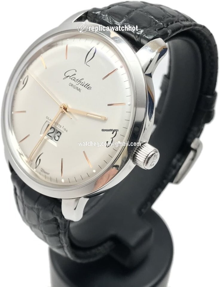 Glashtte Original Sixties Panorama Date Mens watch Unisex Automatic Steel 39-47-01-02-04 2