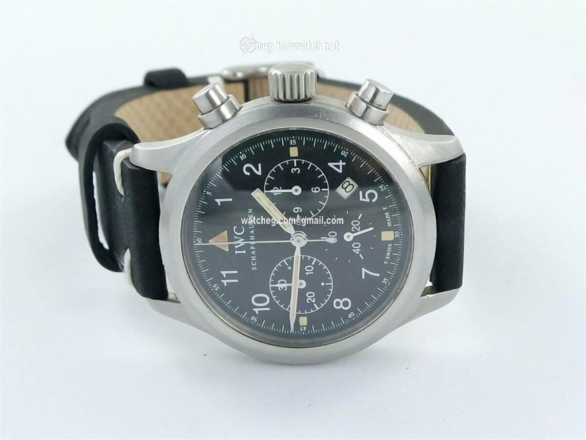 IWC Pilot Chronograph Quartz Steel 3741 2