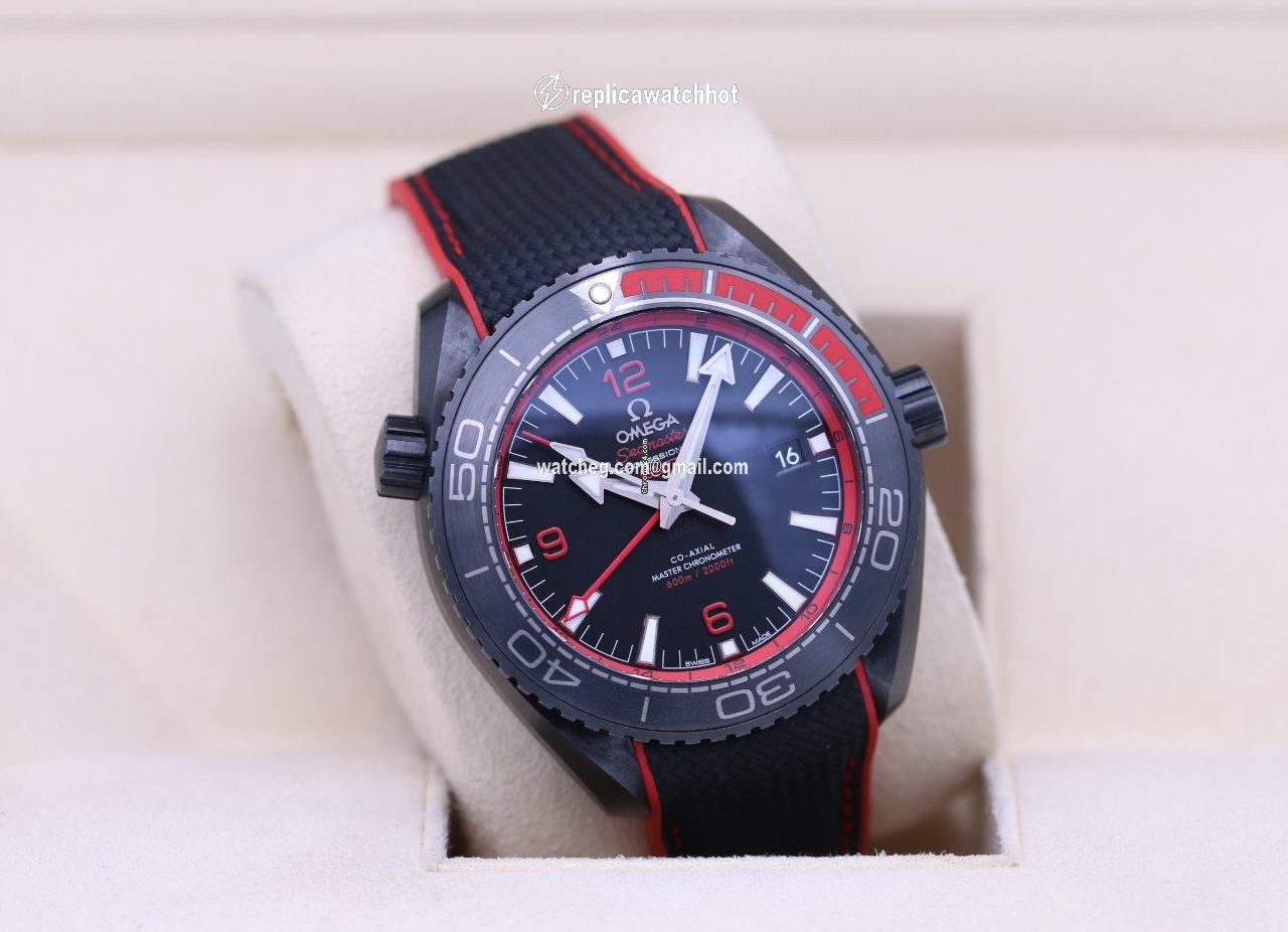 Omega Seamaster Planet Ocean Mens watch Unisex Automatic Ceramic 215.92.46.22.01.003 2