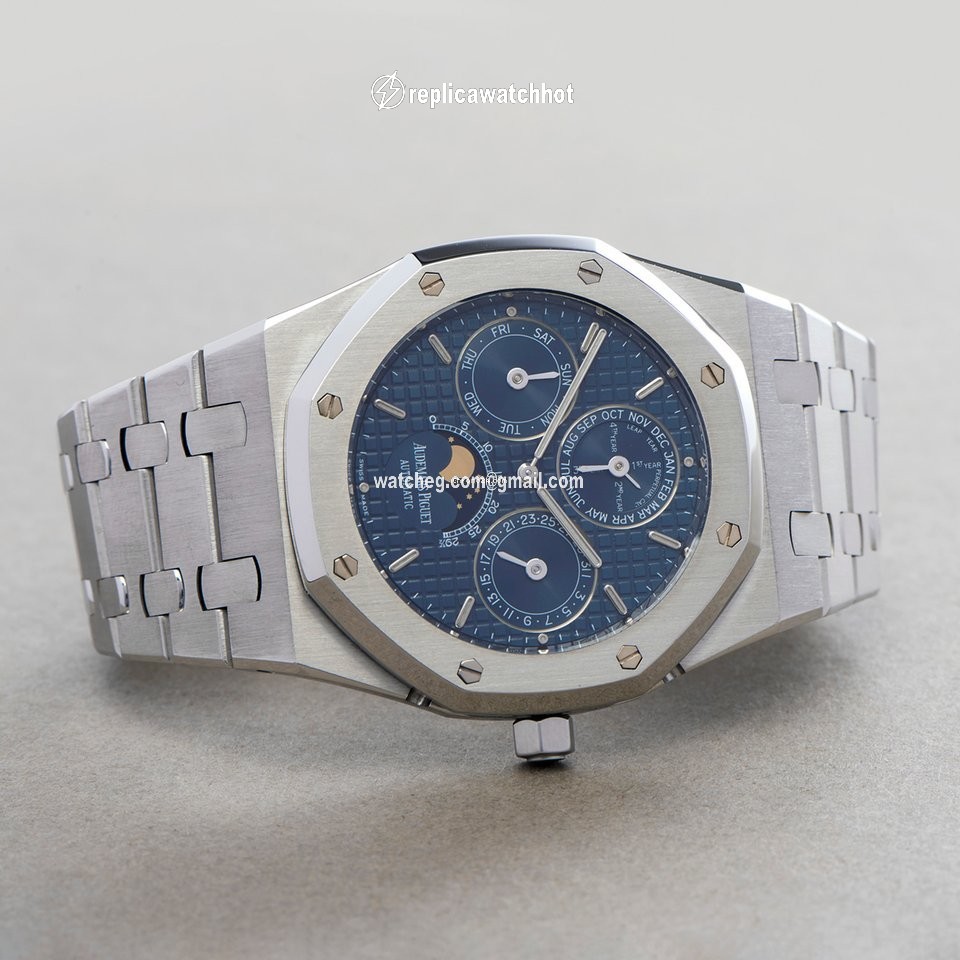 Audemars Piguet Royal Oak Perpetual Calendar Mens watch Unisex Automatic Steel 25820ST 2