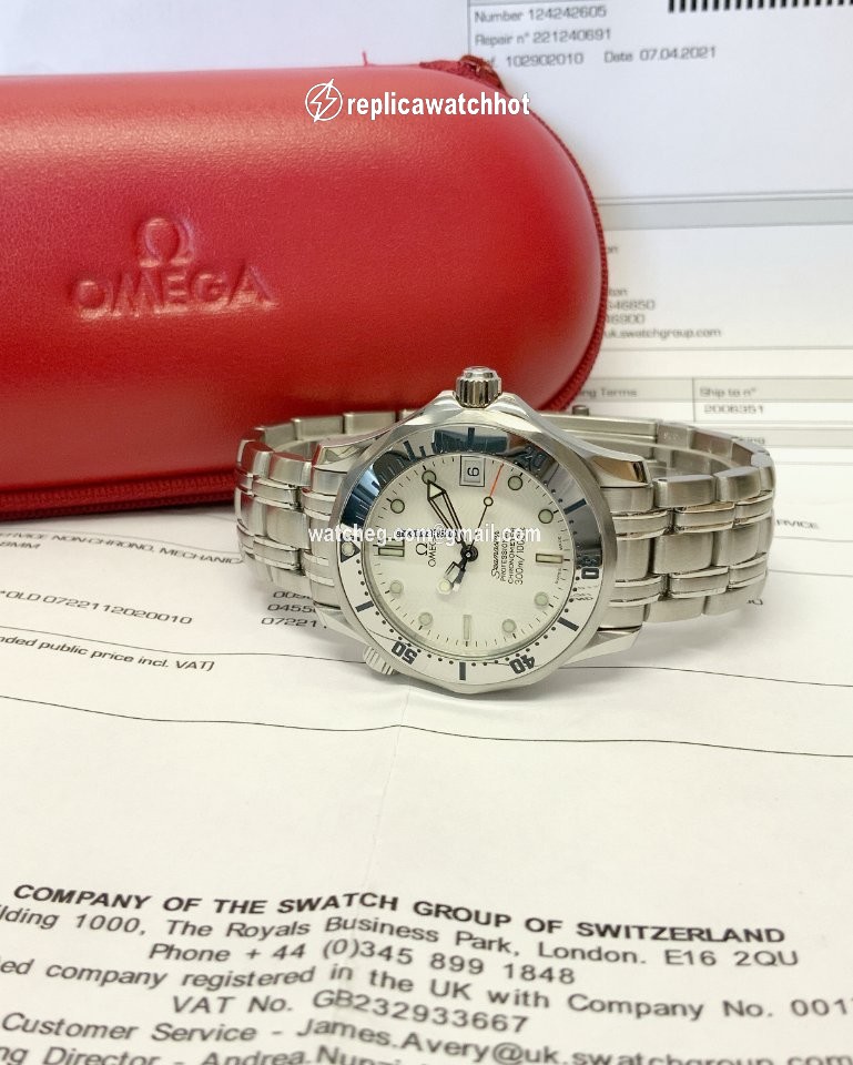 Omega Seamaster Diver 300 M Mens watch Unisex Automatic Steel 2552.20.00 2