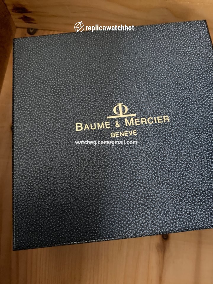 Baume & Mercier Capeland Mens watch Unisex Automatic Steel MV045221 2
