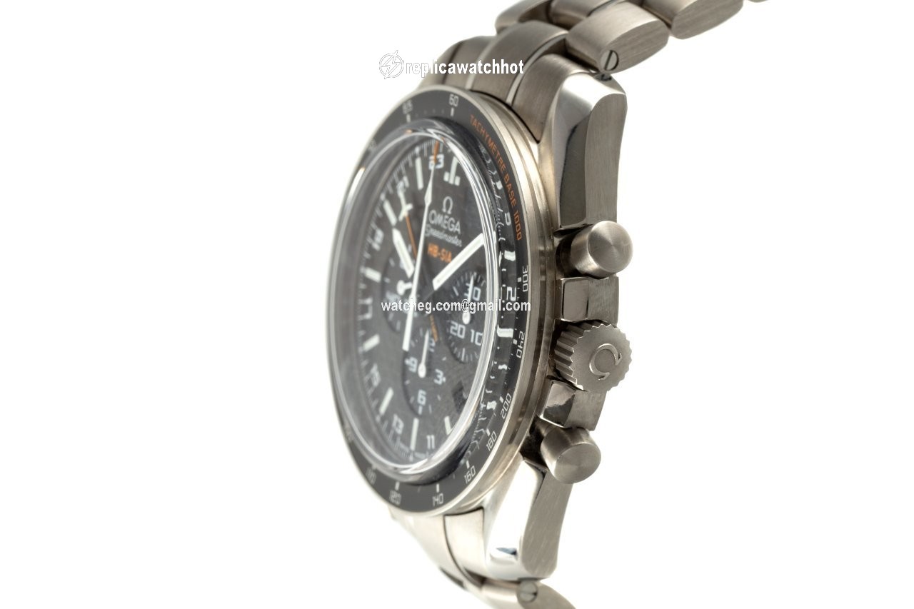 Omega Speedmaster HB-SIA Mens watch Unisex Automatic Titanium 321.90.44.52.01.001 2