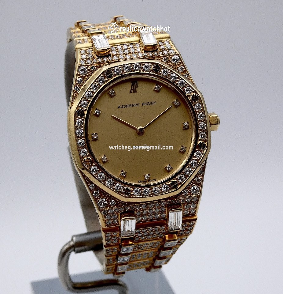 Audemars Piguet Royal Oak Mens watch Unisex Quartz Yellow gold BA56343 699 2