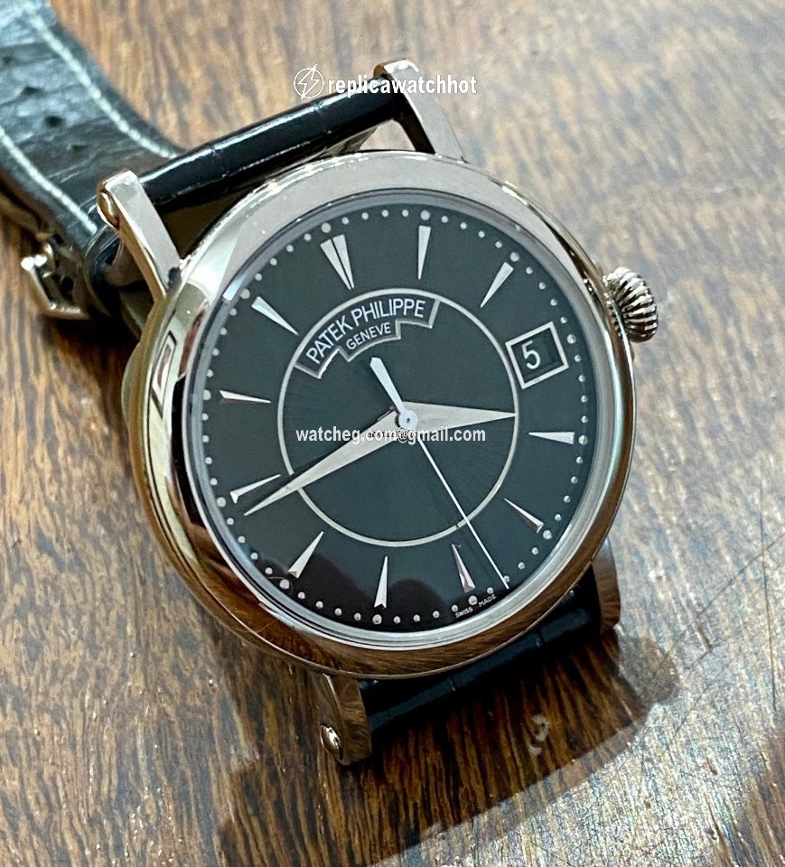Patek Philippe Calatrava Mens watch Unisex Automatic White gold 5153G-001 2