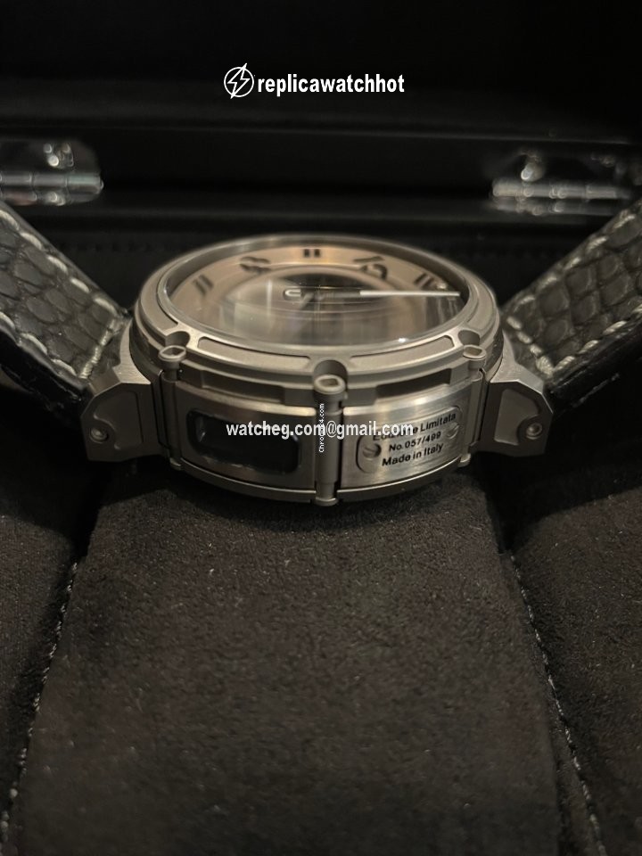 U-Boat Chimera Mens watch Unisex Automatic Titanium 8066 2