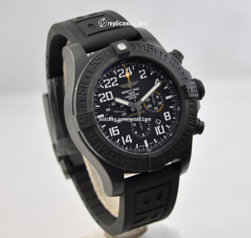 Breitling Avenger Hurricane Mens watch Unisex Automatic Carbon XB1210E41B1S1 2