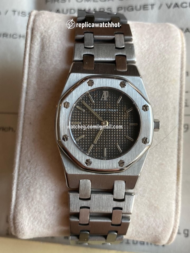 Audemars Piguet Royal Oak Lady Womens watch Quartz Steel 6007ST 2