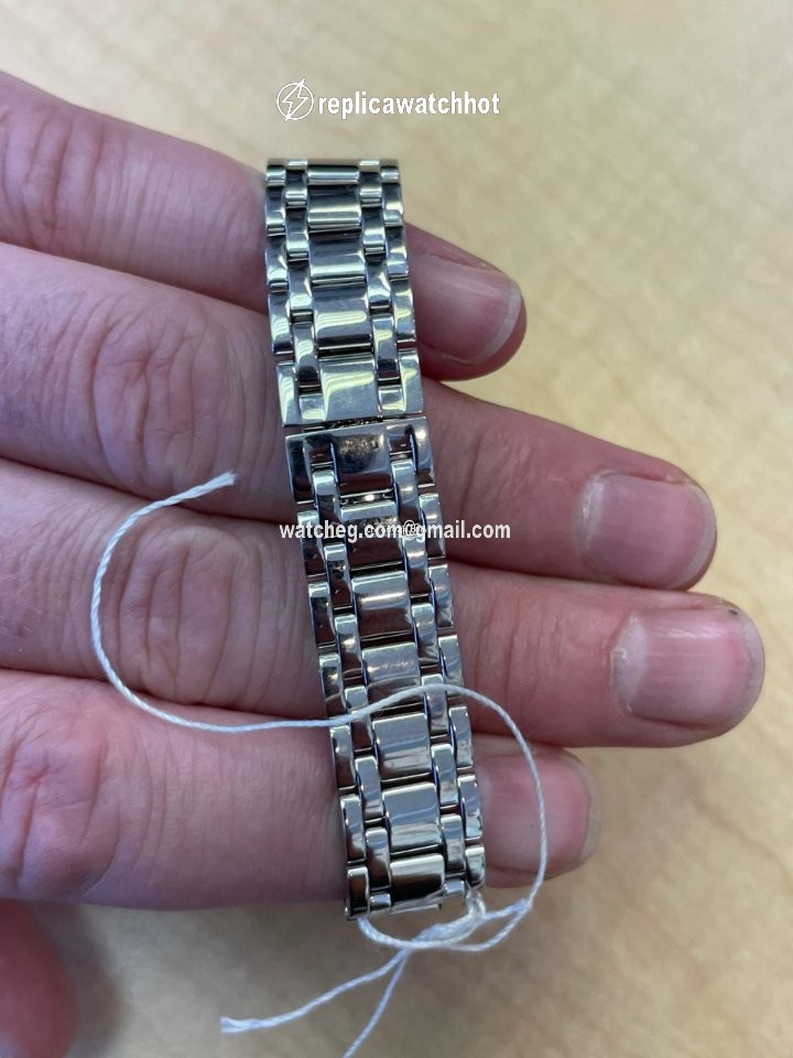 Cartier Tank Americaine Womens watch Quartz White gold W26019L1 2
