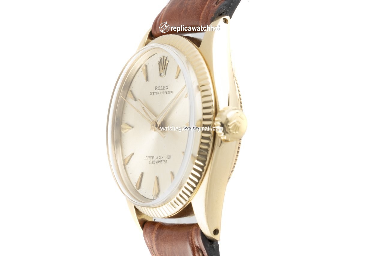 Rolex Oyster Perpetual 31 Womens watch Yellow gold Automatic 6551 2