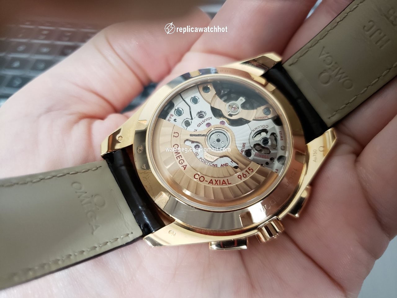 Omega Seamaster Aqua Terra Mens watch Unisex Automatic Rose gold 231.53.43.52.02.001 2