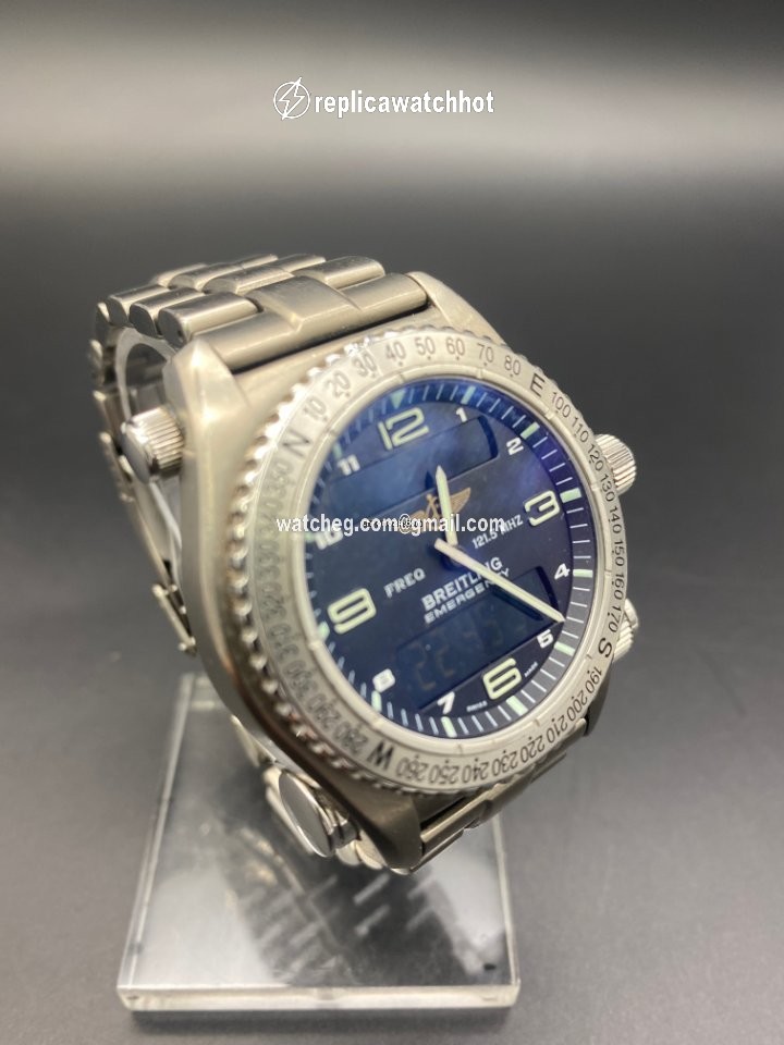 Breitling Emergency Mens watch Unisex Titanium E56121 2