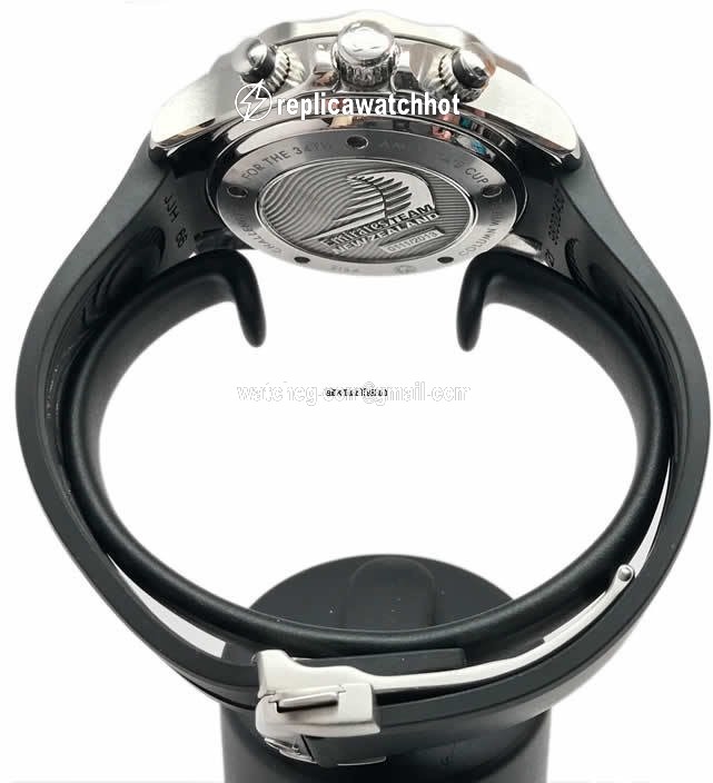 Omega Seamaster Diver 300 M Mens watch Unisex Automatic Steel 212.32.44.50.01.001 2