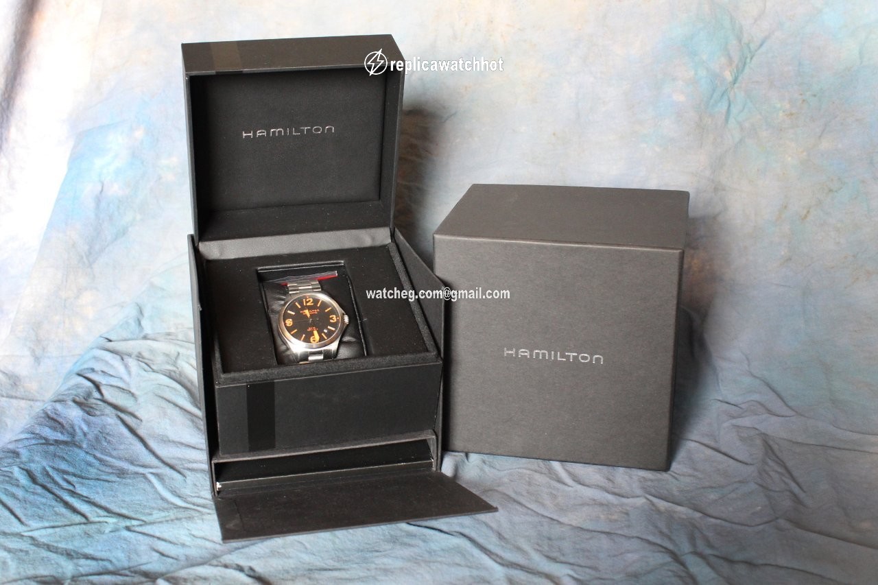 Hamilton Khaki Aviation Mens watch Unisex Automatic Steel H76235131 2