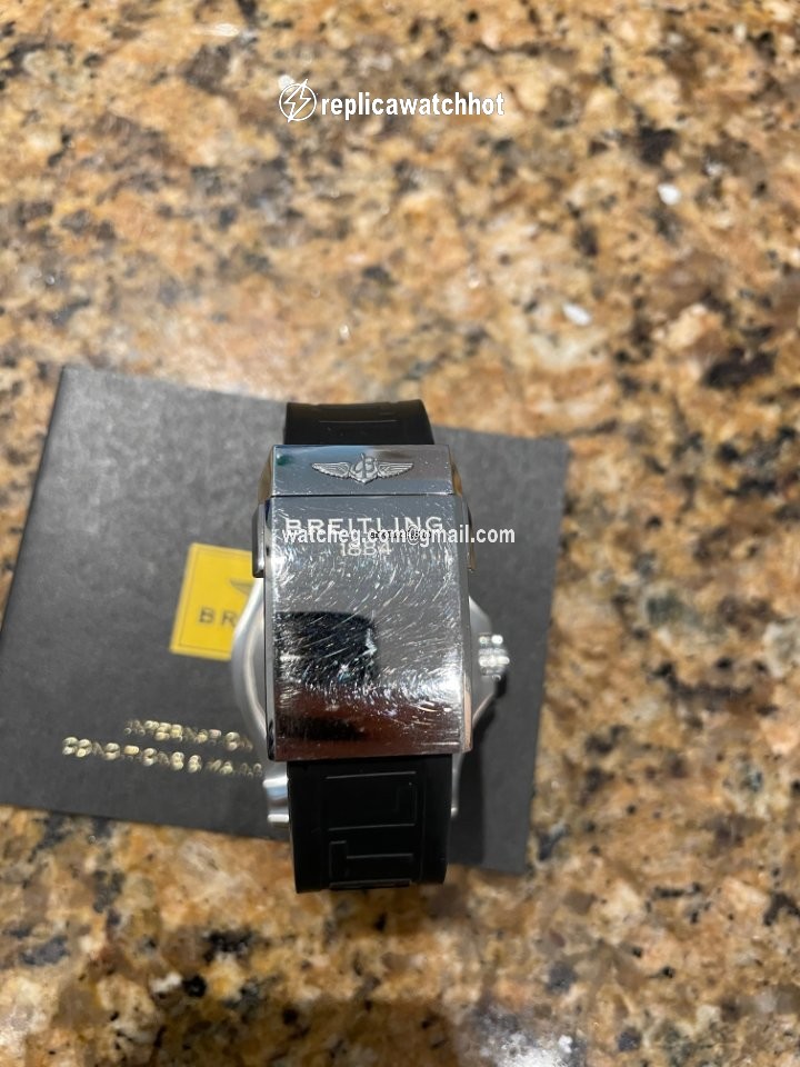 Breitling Avenger II Seawolf Mens watch Unisex Automatic Steel A1733110 BC31 169A 2