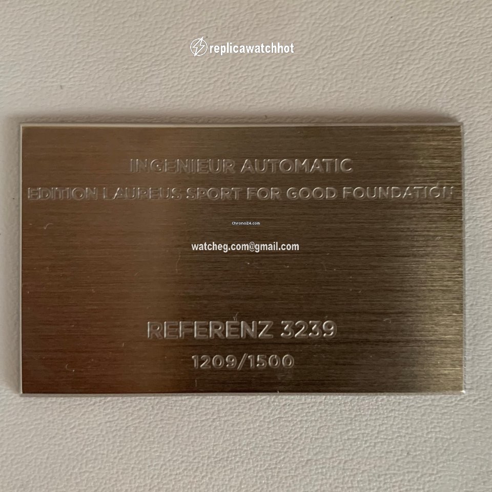 IWC Ingenieur Automatic Mens watch Unisex Automatic Steel IW323909 2