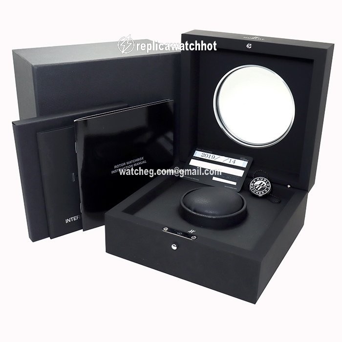 Hublot Classic Fusion Quartz Quartz 581.NX.2701.NR.1104.JPN18 2