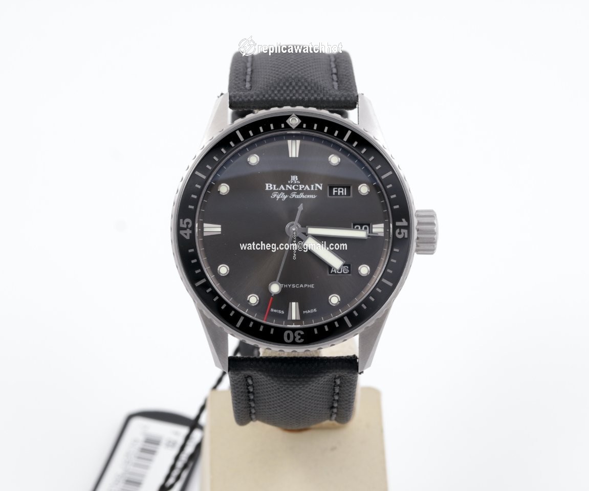 Blancpain Fifty Fathoms Bathyscaphe Mens watch Unisex Automatic Steel 5071-1110-B52A 2