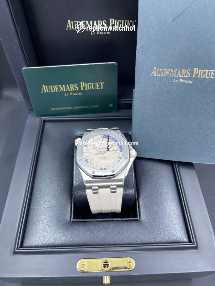 Audemars Piguet Royal Oak Offshore Diver Mens watch Unisex Automatic Steel 15710ST.OO.A085CA.01 2