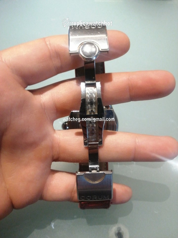 Corum Bubble Mens watch Unisex Automatic Steel 383.150.20 2