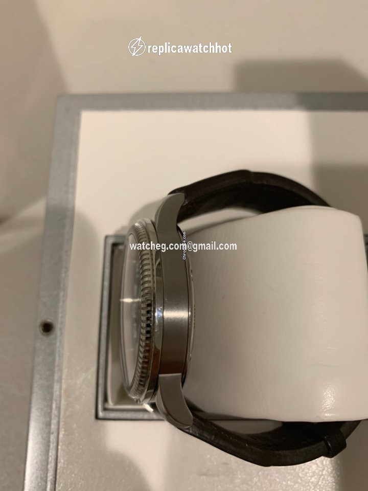 IWC Pilot Mens watch Unisex Manual winding Steel IW325401 2