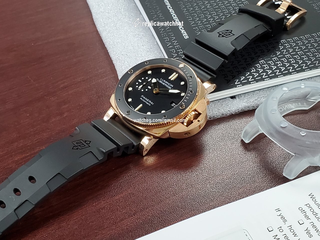Panerai Luminor Submersible 1950 3 Days Automatic Mens watch Unisex Automatic Rose gold PAM 00684 2